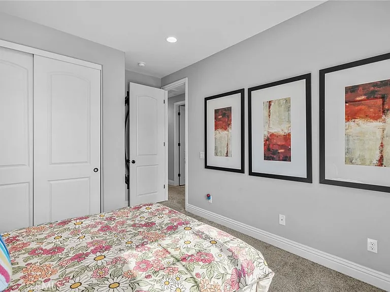 24253 Flora Rd — Photo 32