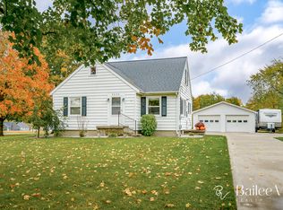 589 Leonard St NW, Grand Rapids, MI 49534
