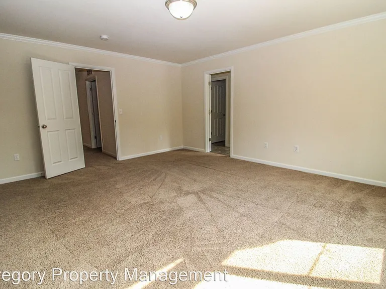 19523 33rd Dr SE — Photo 7