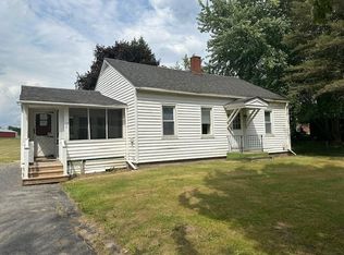 152 Elm St, Champlain, NY 12919