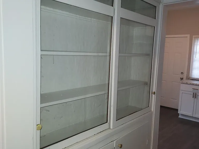 329 Marshall St #1 — Photo 5