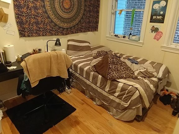 5th image of 1630 Brown St APT 1