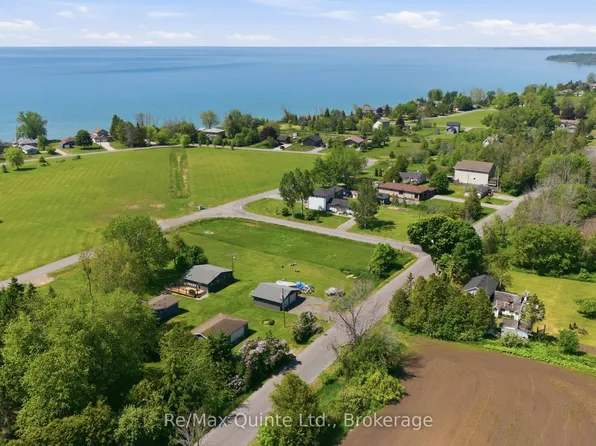 70 Greenway Cir, Brighton, ON K0K 1H0