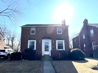 908 Rhawn St, Philadelphia, PA 19111