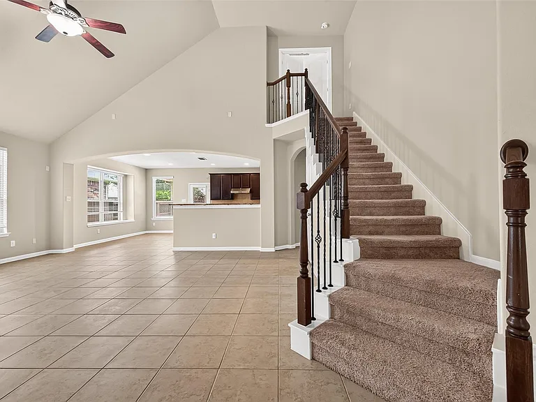 10031 Esslemont Ct — Photo 7