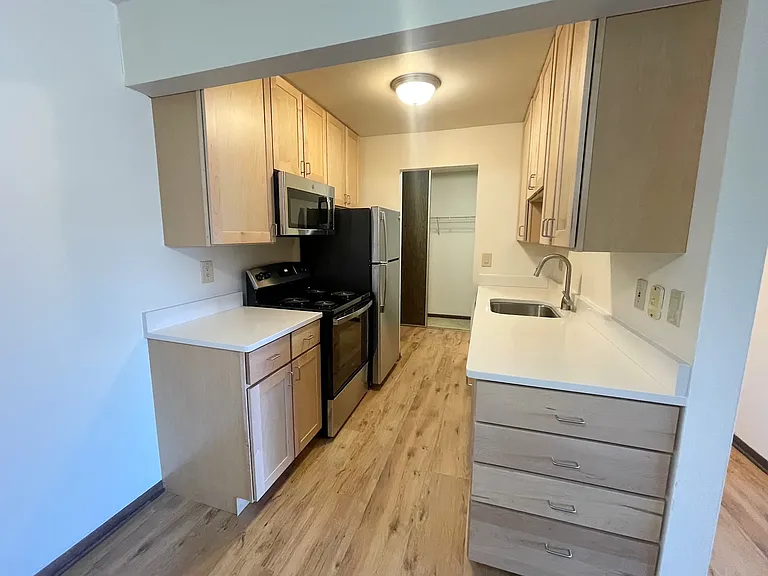 The Concord Apartments — Photo 10