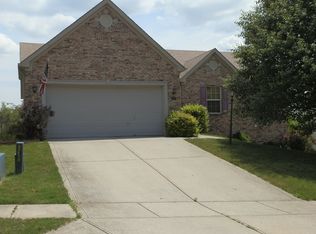 1343 White Ash Dr, Greenwood, IN