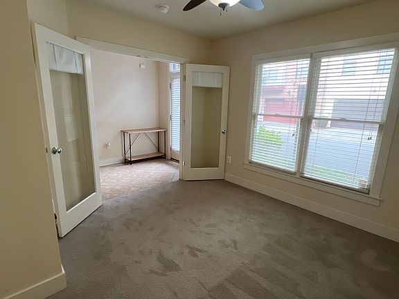 3rd image of 5603 Lustine St