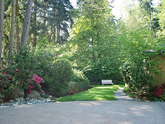 5th image of 12 Buckhorn Pl