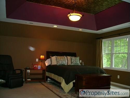 5th image of 1020 Plum Creek Dr