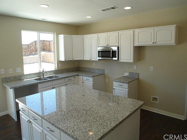 13141 Newport St, Hesperia, CA 92344 | Zillow