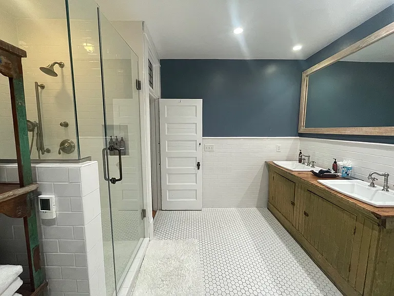4453 York Ave S — Photo 21