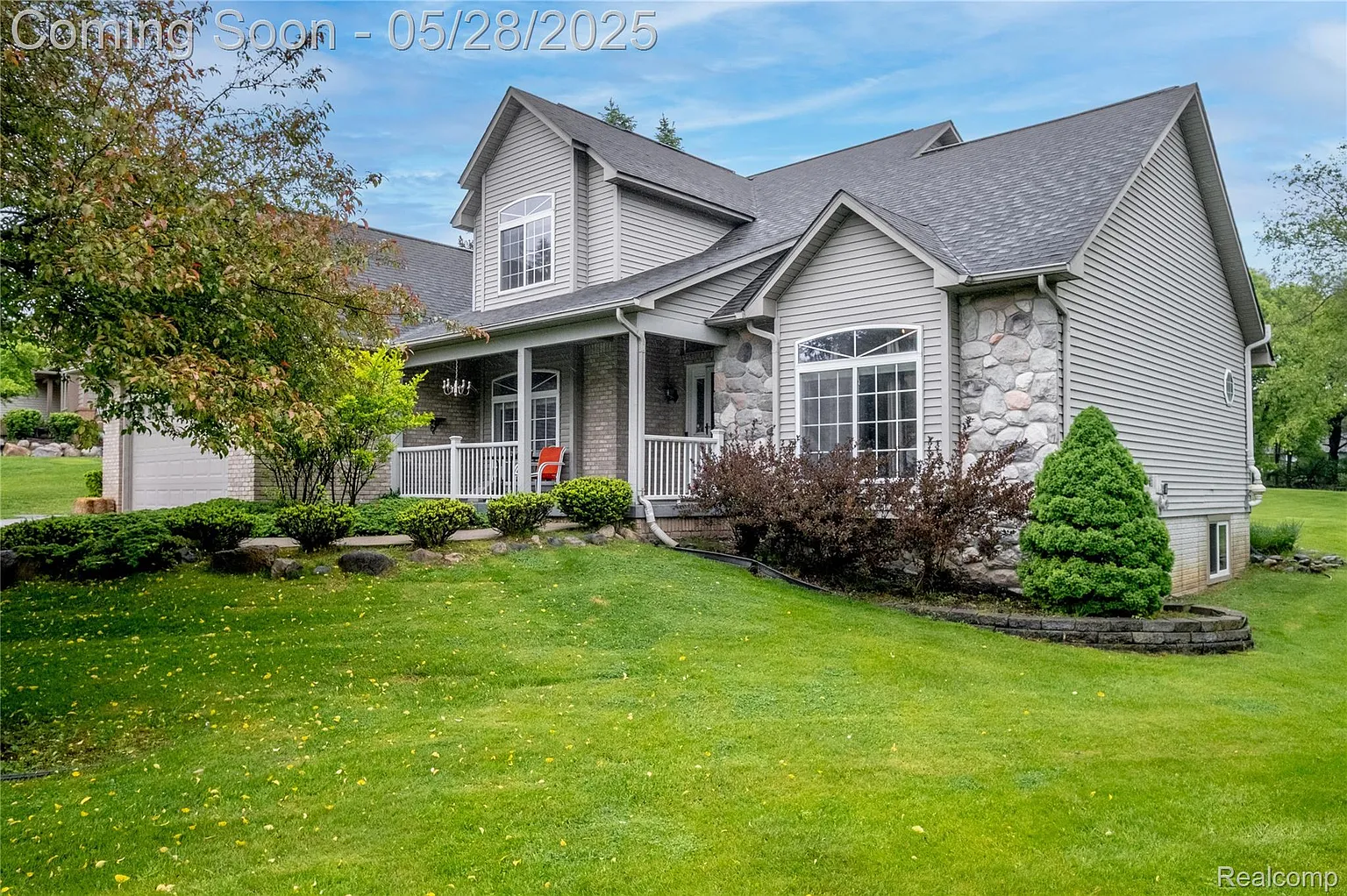 105 Crescent Hill Dr photo 1