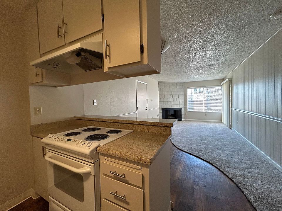 1st image of 2818 O St APT 14