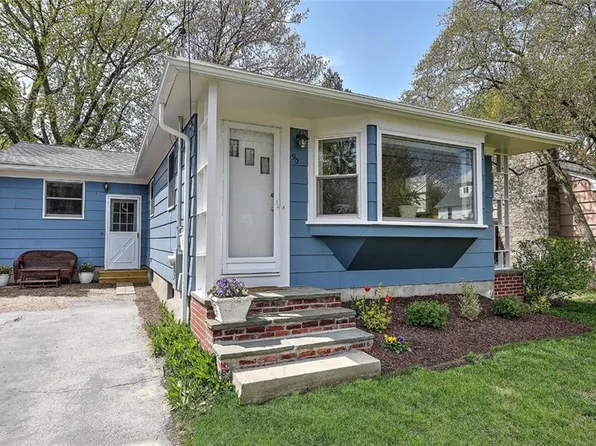 90 Redland Ave, Rumford, RI 02916