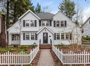 92 Varick Rd, Newton, MA 02468