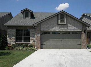 204 Kailey Ct, Granbury, TX 76049