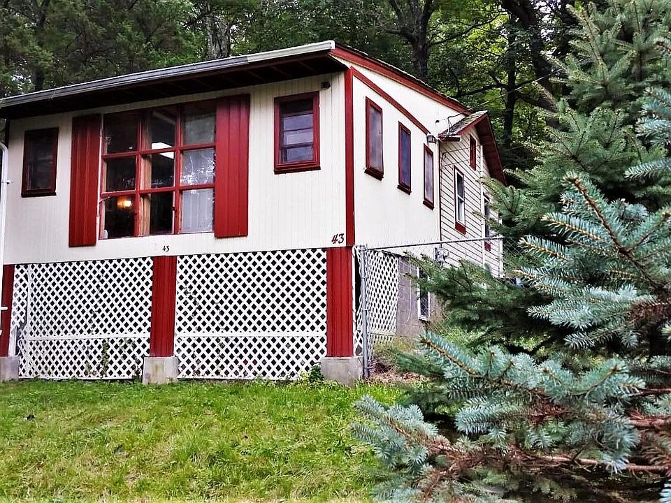 1st image of 43 Woodland Cir S