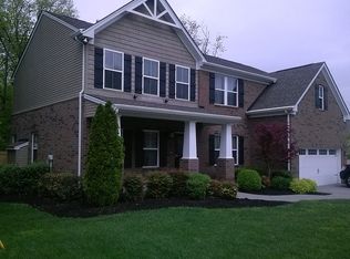 2001 Towering Oaks Dr, Hermitage, TN 37076
