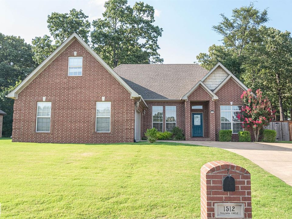 1st image of 1512 Sullivan Cir