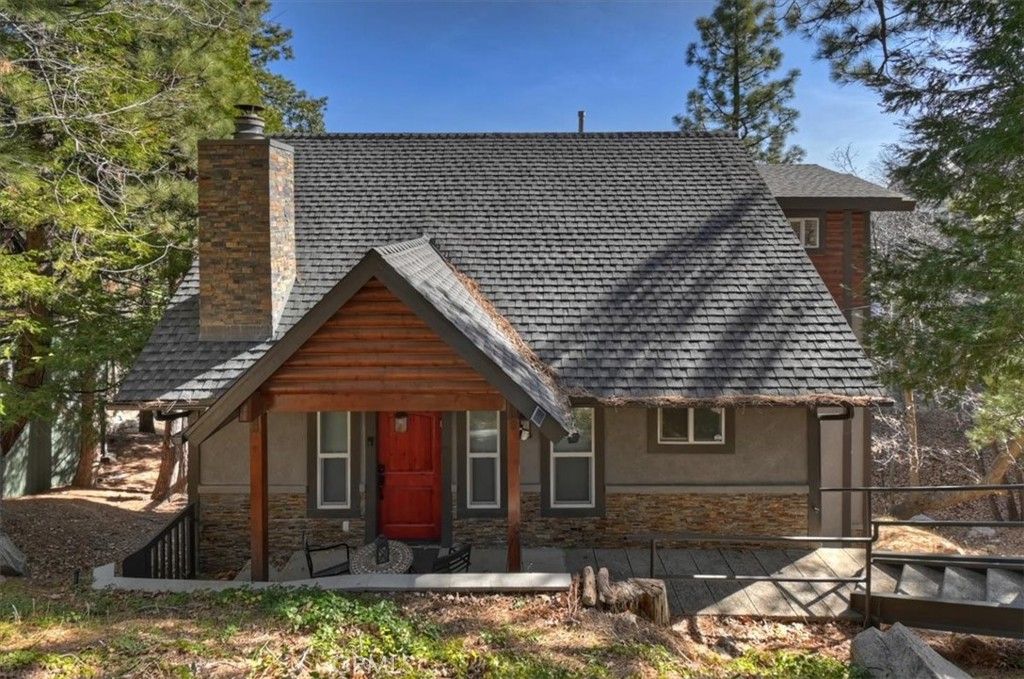 27565 N Bay Rd, Lake Arrowhead, CA - View 2