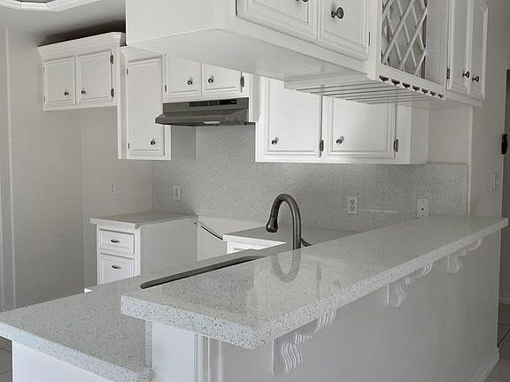 5th image of 4646 Orchid Dr