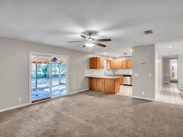3917 Tara Hall Dr — Photo 3