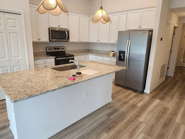 586 Cooper Ct SW — Photo 18