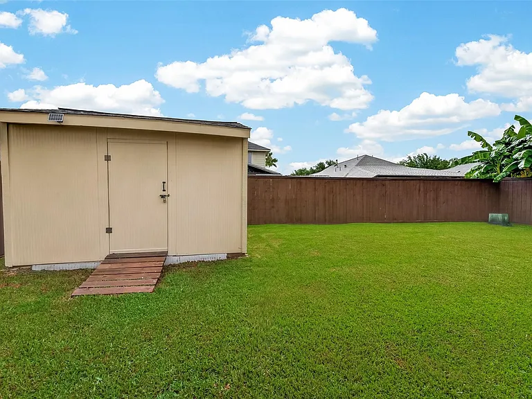 10931 View Pointe Ln — Photo 19