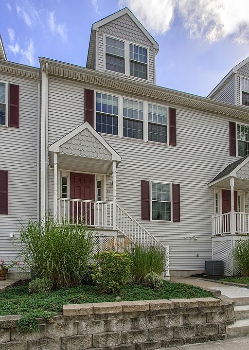 1st image of 89 Myrtle St Unit 89