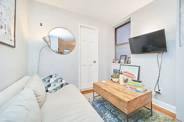 Rented by Living New York | media 18