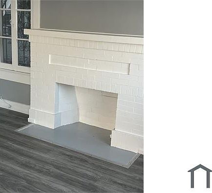 3rd image of 858 W 82nd St #1