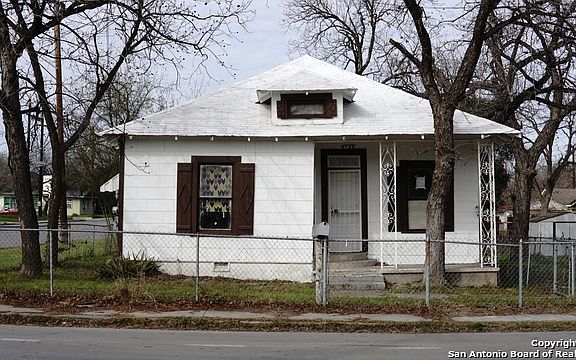 2nd image of 305 E Theo Ave