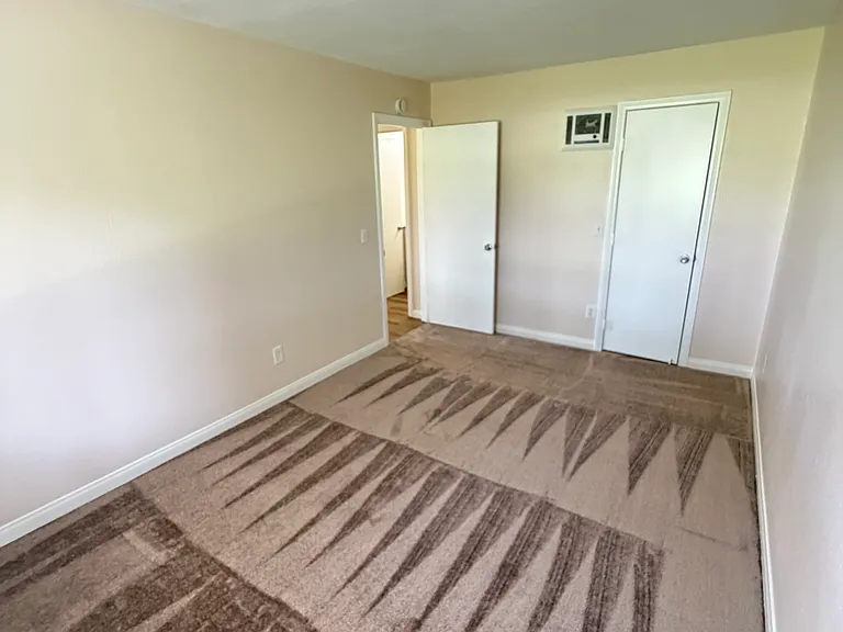 12722 Lakeshore Dr #A — Photo 10