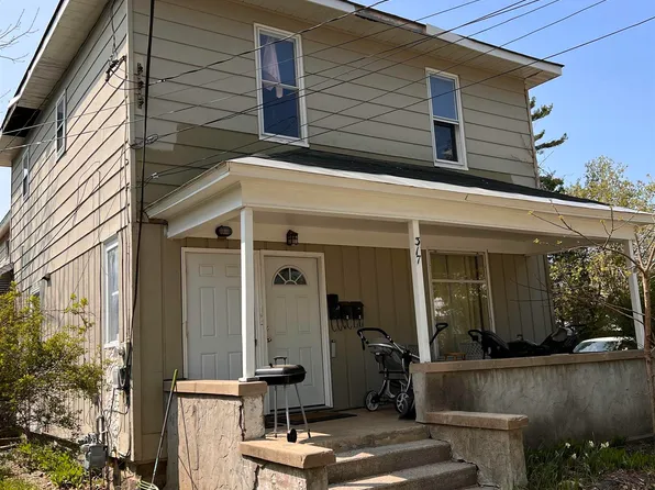 317 Jackson St, Petoskey, MI 49770