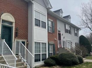 1062 Chedworth Cir, Mahwah, NJ 07430