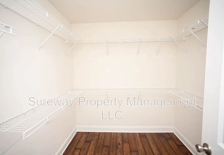 1 Tweentown Close — Photo 25