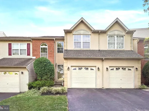 385 Hamilton Dr, Harleysville, PA 19438