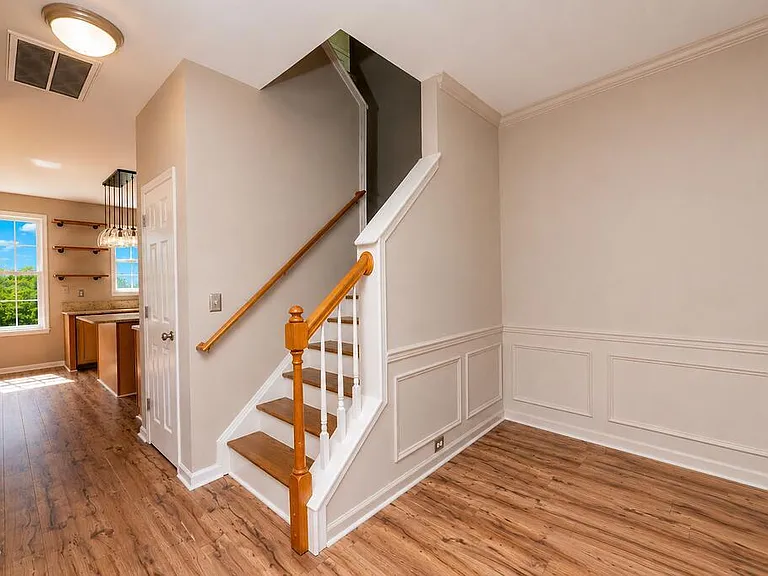 5803 Whisperwood Dr — Photo 16