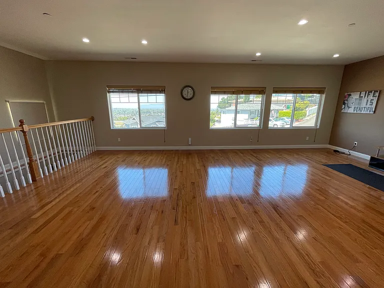 17208 President Dr — Photo 1