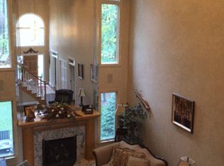 8529 Elkrun Dr, Clarkston, MI 48348