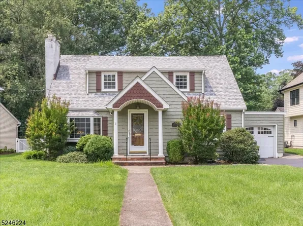 38 Thornbury Ave, Glen Rock Boro, NJ 07452