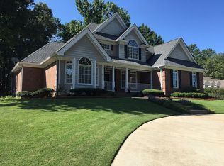 660 Lake Overlook Dr, Canton, GA 30114