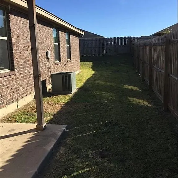 1208 Cavalry Ln #B — Photo 15