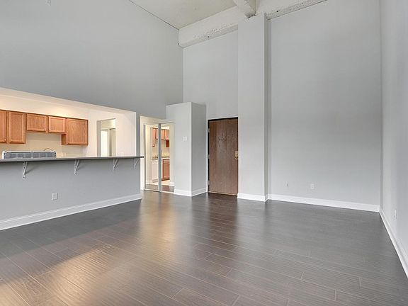 2nd image of 623 Laurel Ave APT 2D