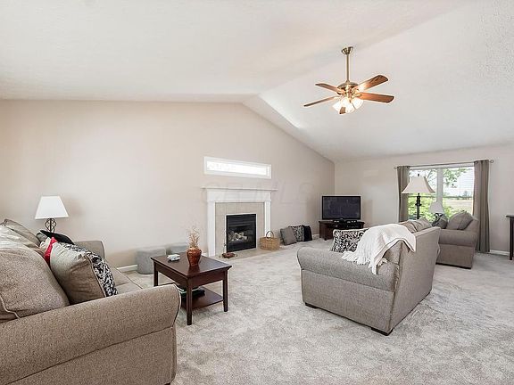 3rd image of 245 Iris Trail Dr