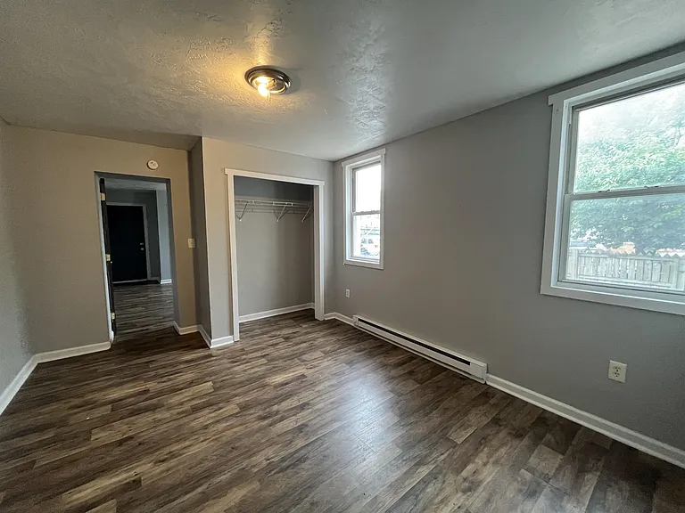 51 S Queen St #1 — Photo 13