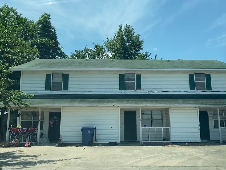 1st image of 1016 S Quincy St Unit 3