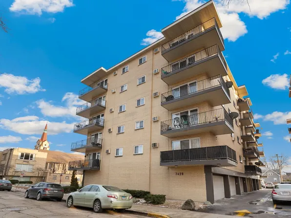 7428 Washington St APT 602, Forest Park, IL 60130