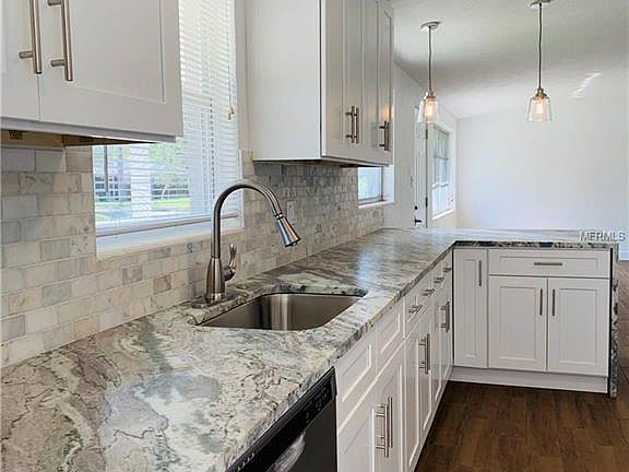 2nd image of 5012 Seville Dr